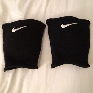 Brand new nike volleyball knee pads